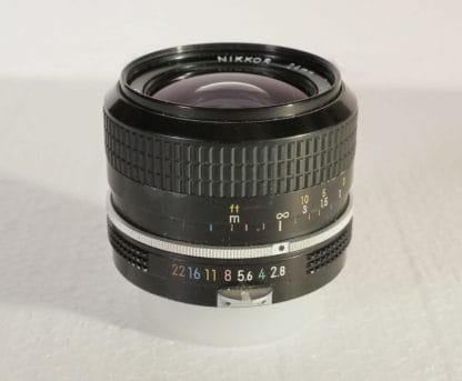 Nikon 24mm 2.8